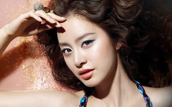 Kim Tae Hee đôi mắt đen đẹp truyền thống
